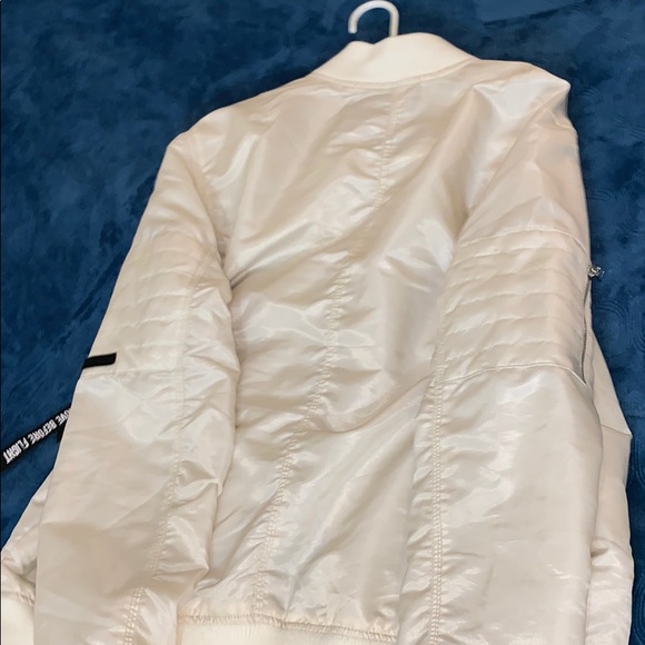 WT.02 Jacket - Picture 6 of 8